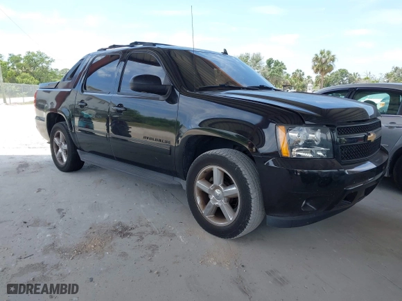 2012 Chevrolet Avalanche LTZ with VIN 3GNTKGE77CG188934, listed as a IAAI auction lot 42105759 with 191,919 mi miles. Bid and sale history available at carsss.com. Image 1.