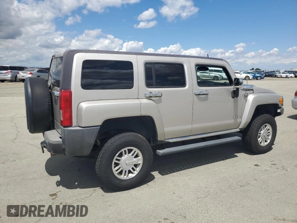 2006 Hummer H3 z VIN 5GTDN136568143263, wystawiony jako Copart lot #54889795 z przebiegiem 321 489 mil mil oraz Tytuł czysty. Historia ofert i sprzedaży dostępna na DreamBid. Obrazek 3.