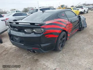 2019 Chevrolet Camaro 1SS with VIN 1G1FE1R73K0141237, listed as a IAAI auction lot 41550025 with 35,477 mi miles. Bid and sale history available at carsss.com. Image 4.