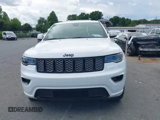 2020 Jeep Grand Cherokee Laredo E z VIN 1C4RJFAG8LC421003, wystawiony jako IAAI lot #42261449 z przebiegiem 36 224 mil mil oraz . Historia ofert i sprzedaży dostępna na DreamBid. Obrazek 12.