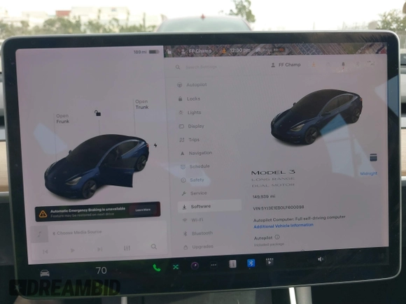2020 Tesla Model 3 Long Range z VIN 5YJ3E1EB0LF600098, wystawiony jako IAAI lot #41071258 z przebiegiem 149 939 mil mil oraz . Historia ofert i sprzedaży dostępna na DreamBid. Obrazek 7.