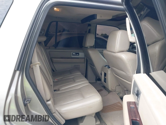 2008 Ford Expedition Limited с VIN 1FMFU19508LA25294, выставлен на аукционе IAAI как лот 42466290 с пробегом 248 313 миль миль и . История ставок и продаж доступна на DreamBid. Изображение 8.