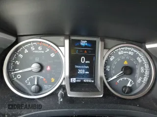 2022 Toyota Tacoma SR with VIN 3TYAX5GN5NT050626, listed as a Copart auction lot 60263535 with 40,950 mi miles and Salvage title. Bid and sale history available at DreamBid. Image 9.