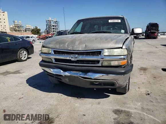 2001 Chevrolet Suburban LT with VIN 3GNEC16T31G174749, listed as a Copart auction lot 77304144 with 289,307 mi miles and Salvage Title. Bid and sale history available at carsss.com. Image 12.