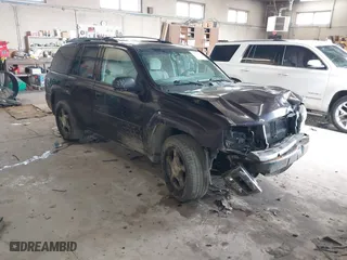 2008 Chevrolet TrailBlazer Fleet w/2FL with VIN 1GNDT13S382180089, listed as a IAAI auction lot 41660969 with 242,183 mi miles. Bid and sale history available at carsss.com. Image 1.