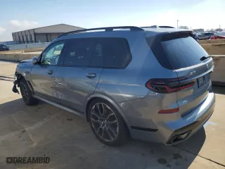 2024 BMW X7 xDrive40i with VIN 5UX23EM00R9S28952, listed as a Copart auction lot 44230025 with 0 mi miles and Salvage Title. Bid and sale history available at carsss.com. Image 2.