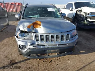 2016 Jeep Compass High Altitude Edition with VIN 1C4NJCEA1GD773763, listed as a IAAI auction lot 41601105 with 113,813 mi miles. Bid and sale history available at carsss.com. Image 6.