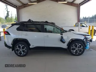 2025 Toyota RAV4 XSE с VIN JTMEB3FV4SD251779, выставлен на аукционе IAAI как лот 42179222 с пробегом 692 миль миль и . История ставок и продаж доступна на DreamBid. Изображение 13.