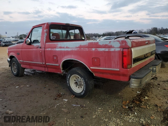1992 Ford F-150 z VIN 1FTDF15N7NNA66551, wystawiony jako Copart lot #44051595 z przebiegiem 137 522 mil mil oraz Czysty tytuł • Clean title. Historia ofert i sprzedaży dostępna na DreamBid. Obrazek 2.