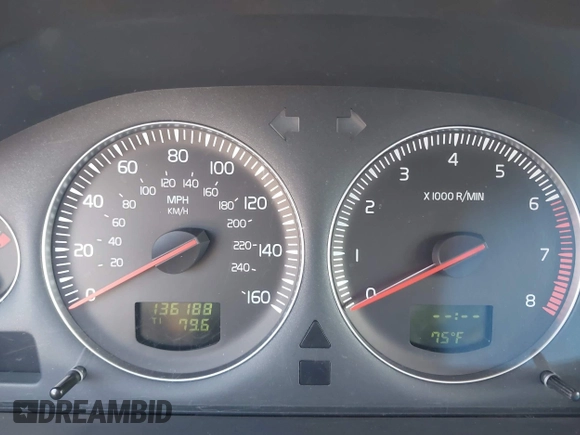 2003 Volvo V70 XC70 z VIN YV1SZ59H231101084, wystawiony jako IAAI lot #42228479 z przebiegiem 136 188 mil mil oraz . Historia ofert i sprzedaży dostępna na DreamBid. Obrazek 7.