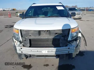 2013 Ford Explorer with VIN 1FM5K8B89DGC94444, listed as a IAAI auction lot 41872722 with 123,172 mi miles and . Bid and sale history available at carsss.com. Image 12.