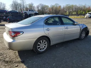 2002 Lexus ES 300 with VIN JTHBF30G420018931, listed as a Copart auction lot 51115275 with 292,777 mi miles and Salvage Title. Bid and sale history available at DreamBid. Image 3.