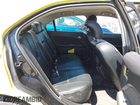 2012 Ford Fusion Hybrid with VIN 3FADP0L31CR284736, listed as a IAAI auction lot 42246142 with 384,612 mi miles and . Bid and sale history available at DreamBid. Image 8.
