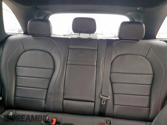 2019 Mercedes-Benz GLC 300 z VIN WDC0G4KB8KF667278, wystawiony jako Copart lot #51425385 z przebiegiem 61 175 mil mil oraz Szkoda całkowita • Salvage title. Historia ofert i sprzedaży dostępna na DreamBid. Obrazek 10.