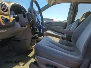 2002 Chrysler Town & Country eL with VIN 2C4GP34322R644608, listed as a Copart auction lot 46716585 with 218,557 mi miles and Clean Title. Bid and sale history available at carsss.com. Image 7.