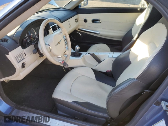 2006 Chrysler Crossfire Limited z VIN 1C3AN65L26X064069, wystawiony jako Copart lot #47478215 z przebiegiem 46 425 mil mil oraz Szkoda całkowita • Salvage title. Historia ofert i sprzedaży dostępna na DreamBid. Obrazek 7.