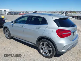 2015 Mercedes-Benz GLA 250 z VIN WDCTG4GB8FJ033607, wystawiony jako IAAI lot #41871488 z przebiegiem 53 161 mil mil oraz . Historia ofert i sprzedaży dostępna na DreamBid. Obrazek 3.