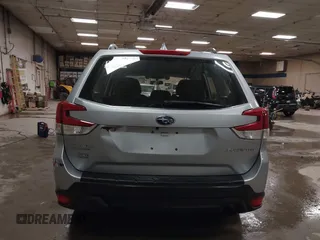 2019 Subaru Forester with VIN JF2SKACC1KH567791, listed as a IAAI auction lot 41433538 with 192,198 mi miles. Bid and sale history available at carsss.com. Image 16.