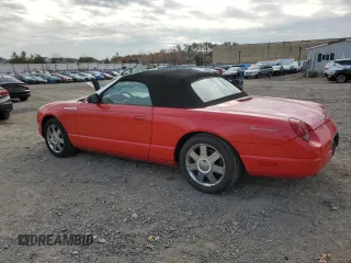 2005 Ford Thunderbird Deluxe z VIN 1FAHP60A05Y102875, wystawiony jako Copart lot #81070624 z przebiegiem 84 260 mil mil oraz Szkoda całkowita • Salvage title. Historia ofert i sprzedaży dostępna na DreamBid. Obrazek 2.