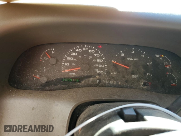 2003 Ford F-250 XL with VIN 1FTNX21L33EB98022, listed as a Copart auction lot 87487844 with 205,917 mi miles and Non repairable. Bid and sale history available at DreamBid. Image 9.