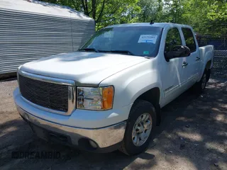 2008 GMC Sierra 1500 SLE1 z VIN 2GTEC130481114324, wystawiony jako IAAI lot #42279209 z przebiegiem 213 978 mil mil oraz . Historia ofert i sprzedaży dostępna na DreamBid. Obrazek 2.