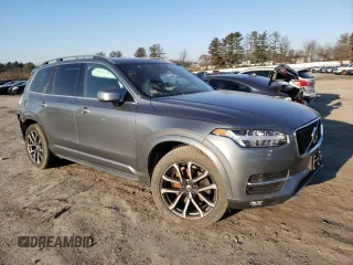 2018 Volvo XC90 Momentum with VIN YV4102XK3J1191879, listed as a Copart auction lot 39257523 with 28,551 mi miles. Bid and sale history available at carsss.com. Image 4.