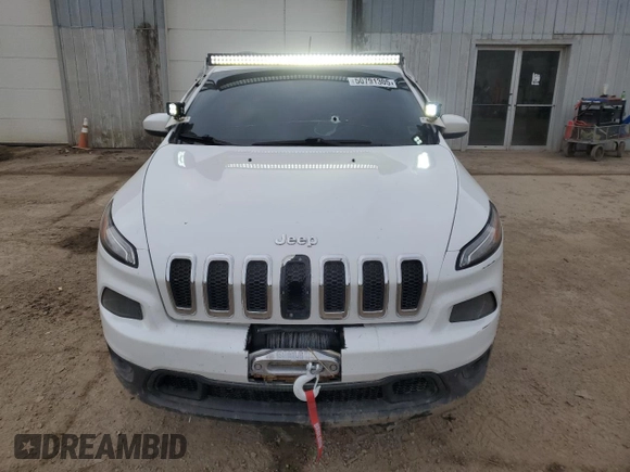 2018 Jeep Cherokee Latitude Tech Connect with VIN 1C4PJMCB5JD529390, listed as a Copart auction lot 50791305 with 140,585 mi miles and Salvage title. Bid and sale history available at DreamBid. Image 5.
