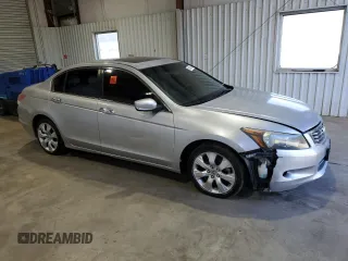 2010 Honda Accord Sdn EX-L with VIN 1HGCP3F88AA024745, listed as a Copart auction lot 84749124 with 180,368 mi miles and Clean Title. Bid and sale history available at carsss.com. Image 4.