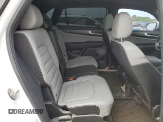 2024 Volkswagen Atlas SEL R-Line z VIN 1V2AE2CA1RC211093, wystawiony jako Copart lot #51462025 z przebiegiem 13 844 mil mil oraz Szkoda całkowita • Salvage title. Historia ofert i sprzedaży dostępna na DreamBid. Obrazek 11.