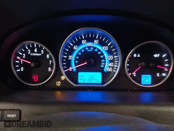 2011 Hyundai Veracruz GLS with VIN KM8NU4CC2BU142946, listed as a IAAI auction lot 41225065 with 219,975 mi miles and . Bid and sale history available at DreamBid. Image 7.