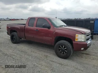 2008 Chevrolet Silverado 1500 1LT with VIN 2GCEK19J781140967, listed as a Copart auction lot 52045615 with 179,238 mi miles and Salvage Title. Bid and sale history available at DreamBid. Image 4.