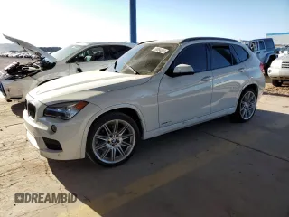 2014 BMW X1 sDrive28i z VIN WBAVM1C54EVW55146, wystawiony jako Copart lot #58084885 z przebiegiem 136 506 mil mil oraz Szkody całkowita. Historia ofert i sprzedaży dostępna na DreamBid. Obrazek 1.