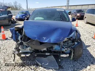 2022 Tesla Model Y Performance z VIN 7SAYGDEF2NF461103, wystawiony jako Copart lot #52198205 z przebiegiem 33 576 mil mil oraz Szkoda całkowita • Salvage title. Historia ofert i sprzedaży dostępna na DreamBid. Obrazek 5.