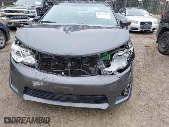 2013 Toyota Camry L with VIN 4T4BF1FK8DR335772, listed as a IAAI auction lot 41825342 with 125,001 mi miles. Bid and sale history available at carsss.com. Image 6.