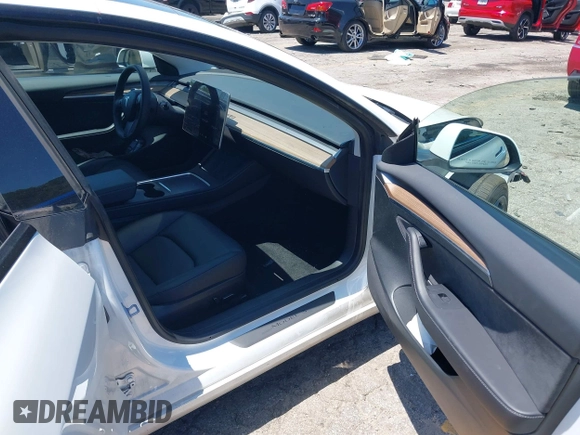 2023 Tesla Model 3 с VIN 5YJ3E1EA6PF550594, выставлен на аукционе IAAI как лот 42311279 с пробегом 37 953 миль миль и . История ставок и продаж доступна на DreamBid. Изображение 5.