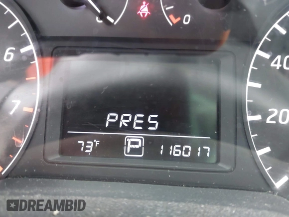 2013 Nissan Sentra SR z VIN 3N1AB7AP7DL743625, wystawiony jako IAAI lot #42156235 z przebiegiem 116 017 mil mil oraz . Historia ofert i sprzedaży dostępna na DreamBid. Obrazek 16.