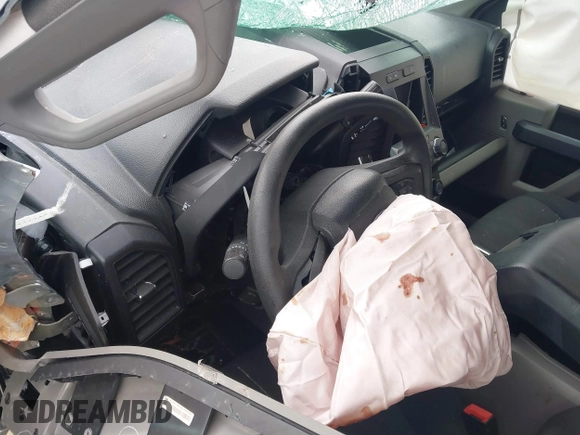2019 Ford F-150 XL with VIN 1FTEW1E56KFB25731, listed as a IAAI auction lot 41864352 with 1 mi miles. Bid and sale history available at carsss.com. Image 7.