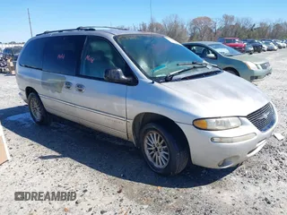 2000 Chrysler Town & Country LXi with VIN 1C4GP54L2YB541224, listed as a IAAI auction lot 41736586 with 203,484 mi miles. Bid and sale history available at carsss.com. Image 1.