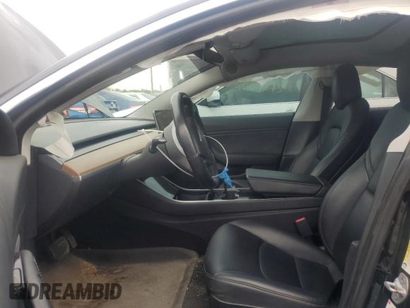 2018 Tesla Model 3 Long Range Battery z VIN 5YJ3E1EBXJF146293, wystawiony jako Copart lot #55349015 z przebiegiem 91 808 mil mil oraz Szkoda całkowita • Salvage title. Historia ofert i sprzedaży dostępna na DreamBid. Obrazek 7.