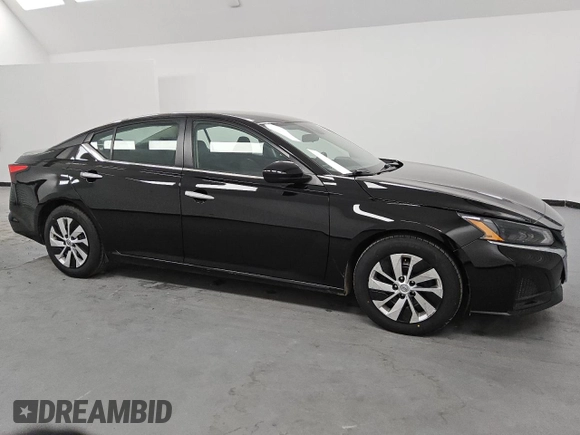 2023 Nissan Altima S with VIN 1N4BL4BV1PN346206, listed as a Copart auction lot 81175284 with 52,835 mi miles and Clean Title. Bid and sale history available at DreamBid. Image 4.