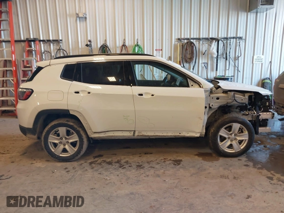 2022 Jeep Compass Latitude with VIN 3C4NJDBB9NT152152, listed as a IAAI auction lot 41377165 with 58,993 mi miles and . Bid and sale history available at DreamBid. Image 14.