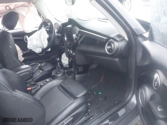 2014 MINI Cooper Hardtop S with VIN WMWXM7C56ET970635, listed as a IAAI auction lot 41553560 with NaN miles. Bid and sale history available at carsss.com. Image 5.