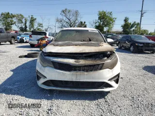 2020 Kia Optima LX z VIN 5XXGT4L33LG442261, wystawiony jako Copart lot #53684595 z przebiegiem Nie podano mil oraz Nie do naprawy. Historia ofert i sprzedaży dostępna na DreamBid. Obrazek 5.