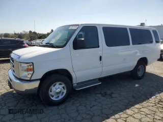 2014 Ford Econoline Passenger XL z VIN 1FBSS3BL7EDB04033, wystawiony jako Copart lot #48813185 z przebiegiem 328 267 mil mil oraz Szkody całkowita. Historia ofert i sprzedaży dostępna na DreamBid. Obrazek 1.