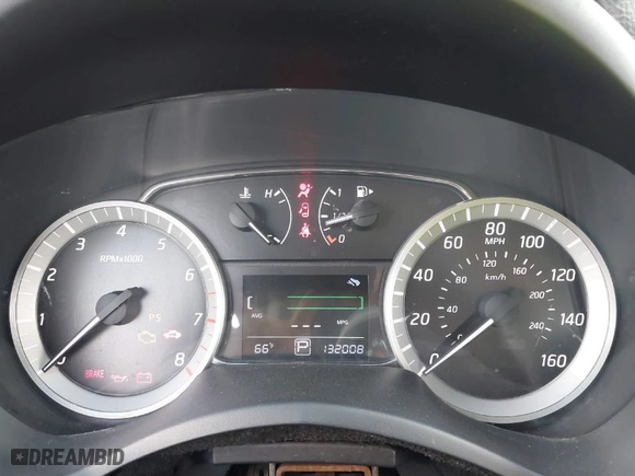 2014 Nissan Sentra SV with VIN 3N1AB7AP3EY216041, listed as a IAAI auction lot 41646043 with 132,008 mi miles. Bid and sale history available at carsss.com. Image 7.