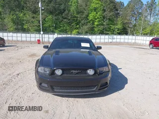 2013 Ford Mustang GT z VIN 1ZVBP8CF2D5284157, wystawiony jako IAAI lot #42050829 z przebiegiem 147 221 mil mil oraz . Historia ofert i sprzedaży dostępna na DreamBid. Obrazek 12.