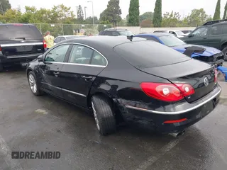2012 Volkswagen CC R-Line z VIN WVWMP7AN5CE501909, wystawiony jako IAAI lot #39791104 z przebiegiem 217 399 mil mil oraz . Historia ofert i sprzedaży dostępna na DreamBid. Obrazek 3.