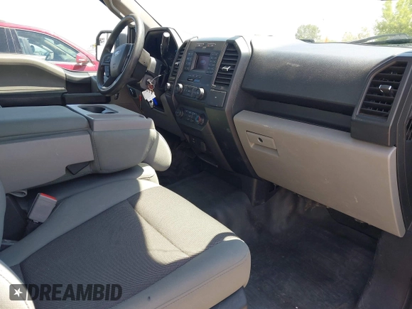 2019 Ford F-150 XL with VIN 1FTMF1EB1KKF02684, listed as a IAAI auction lot 42320140 with 185,189 mi miles and . Bid and sale history available at DreamBid. Image 5.
