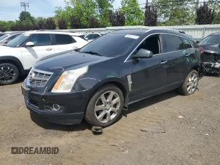 2012 Cadillac SRX Performance Collection z VIN 3GYFNEE38CS504038, wystawiony jako Copart lot #58381175 z przebiegiem Nie podano mil oraz Szkoda całkowita • Salvage title. Historia ofert i sprzedaży dostępna na DreamBid. Obrazek 1.