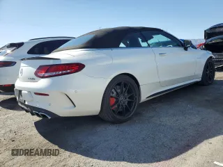 2017 Mercedes-Benz C 63 S AMG z VIN WDDWK8HB2HF452703, wystawiony jako Copart lot #52001114 z przebiegiem 45 926 mil mil oraz . Historia ofert i sprzedaży dostępna na DreamBid. Obrazek 3.